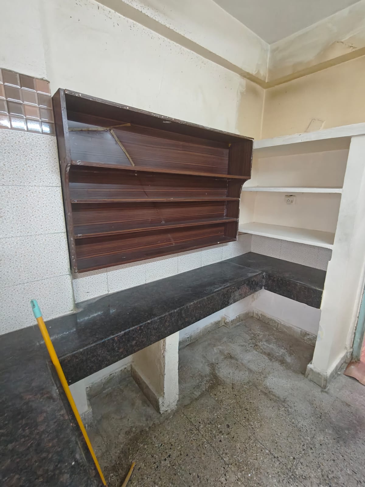 2 BHK Flat for sale in Ka